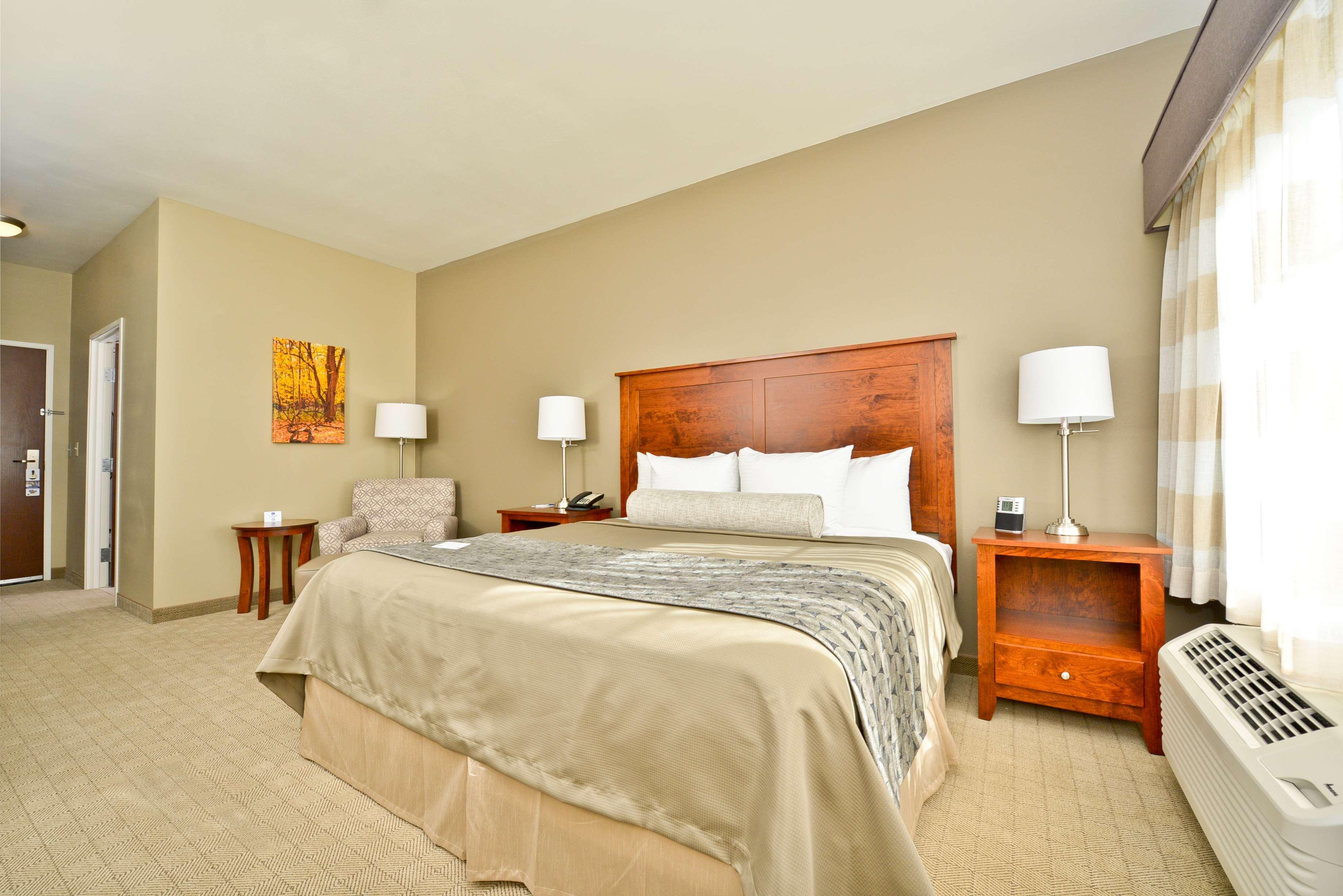 Best Western Plus Green Mill Village Hotel & Suites Arcola Eksteriør bilde