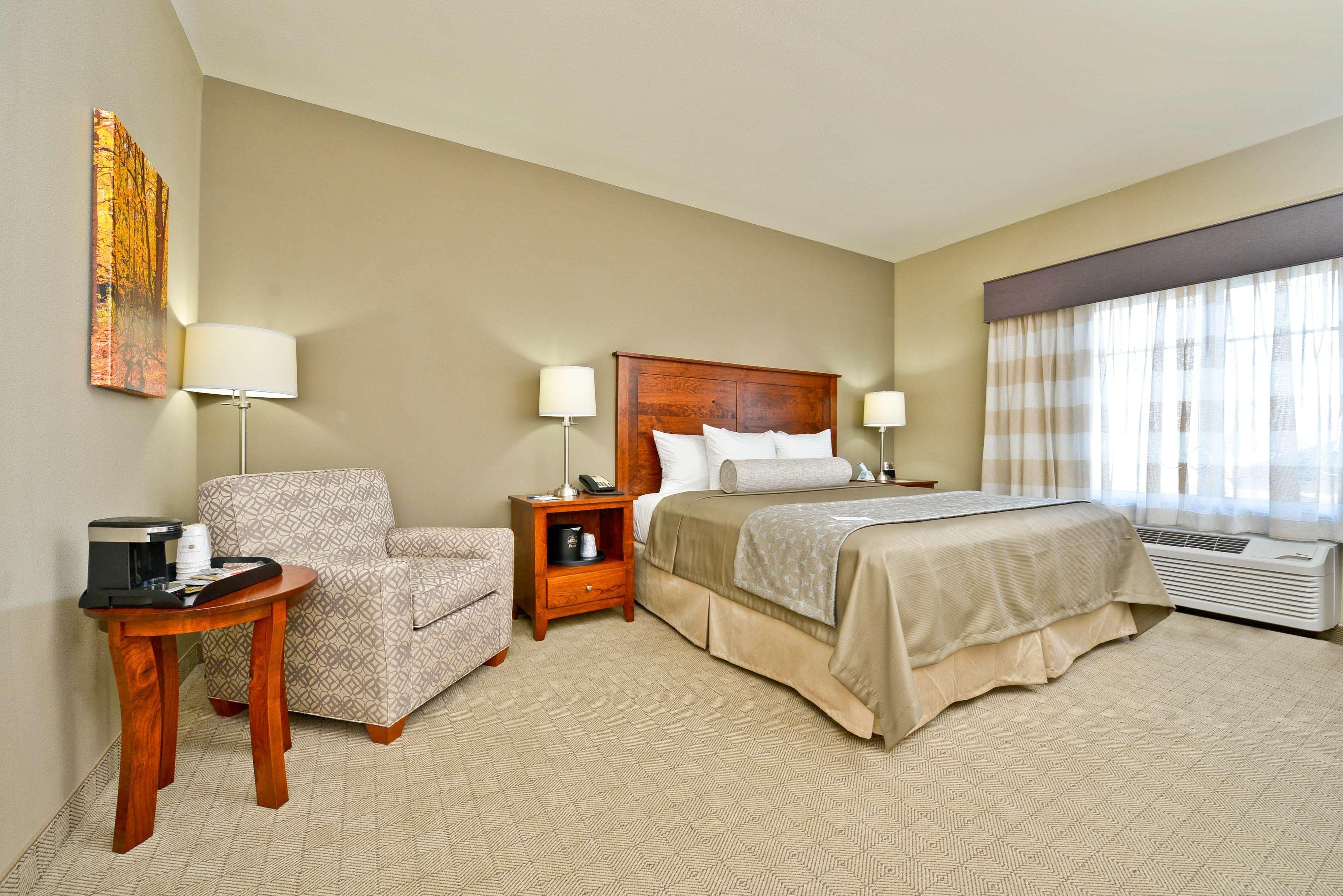 Best Western Plus Green Mill Village Hotel & Suites Arcola Eksteriør bilde