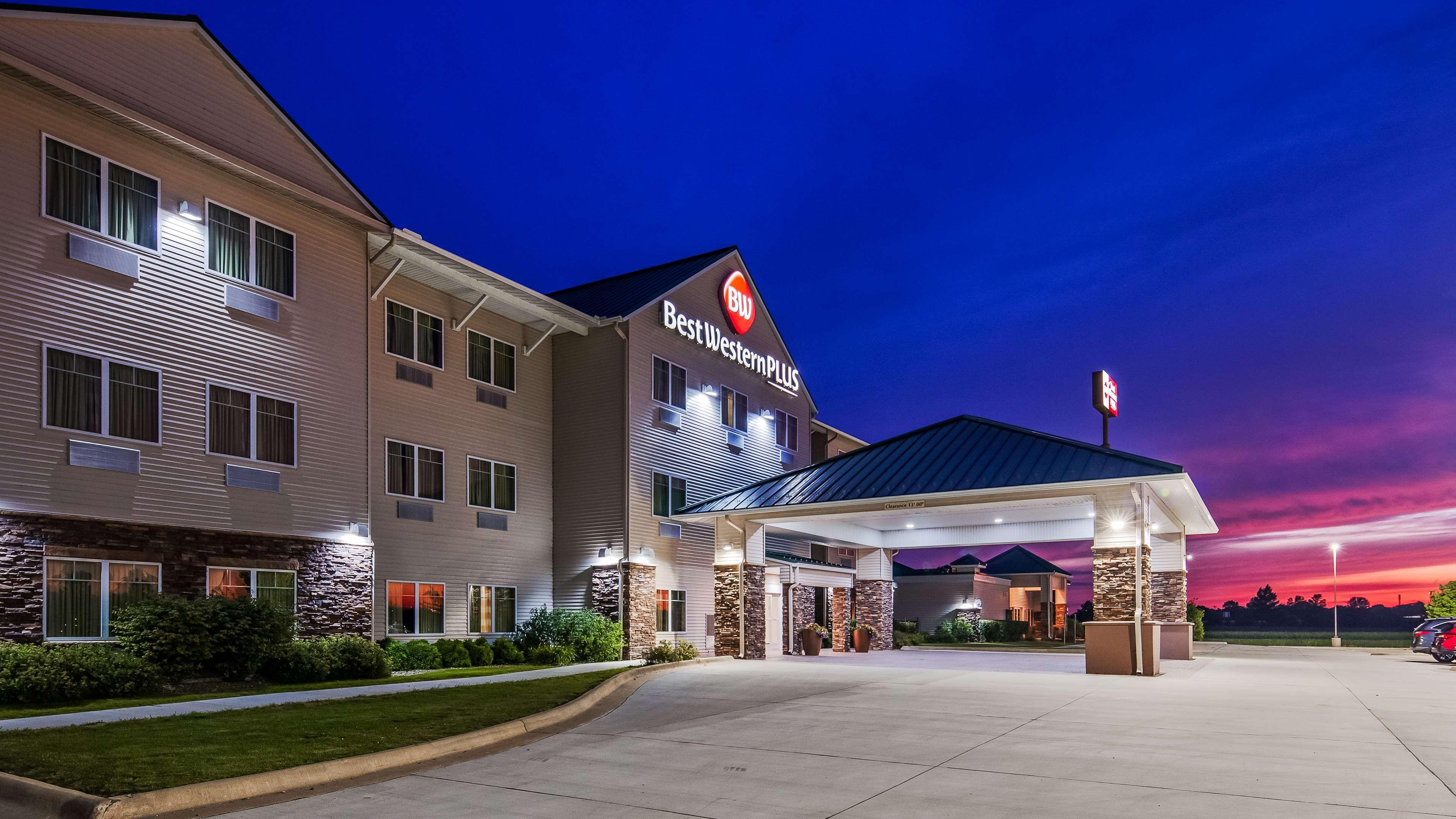 Best Western Plus Green Mill Village Hotel & Suites Arcola Eksteriør bilde