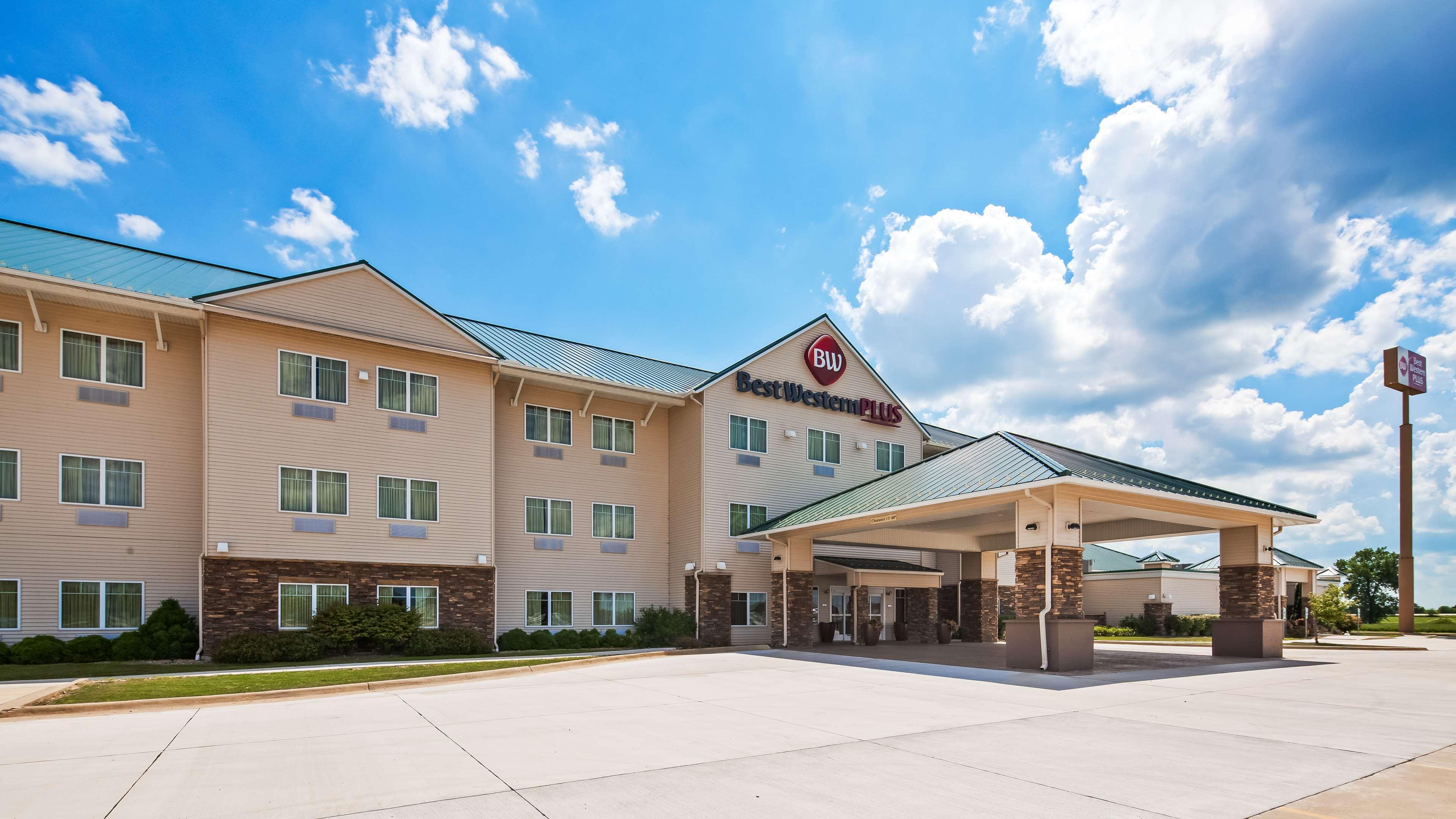 Best Western Plus Green Mill Village Hotel & Suites Arcola Eksteriør bilde